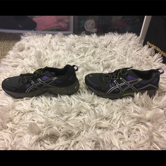 ASICS workout shoes - Picture 2 of 3
